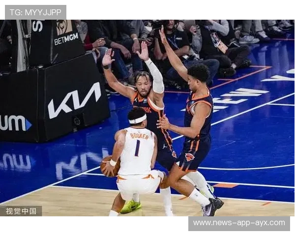 布克突破造杀伤,凤凰城稳住领先优势