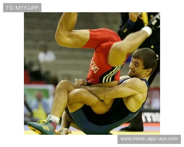 世界摔跤锦标赛：美国队9金强势统治