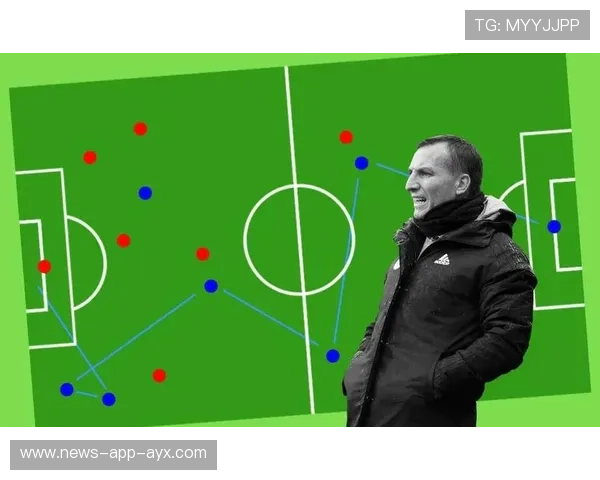 多特蒙德推进练习里萨内连续完成穿插跑动 多特蒙德推进练习里萨内连续完成穿插跑动