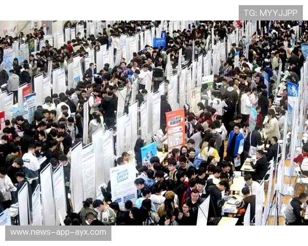 体育产业人才招聘会吸引大量毕业生应聘，体育行业招聘渠道