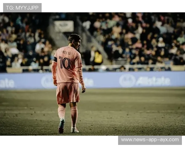 梅西任意球贴网入死角,迈阿密国际领先,梅西mk 梅西任意球贴网入死角,迈阿密国际领先,梅西mk