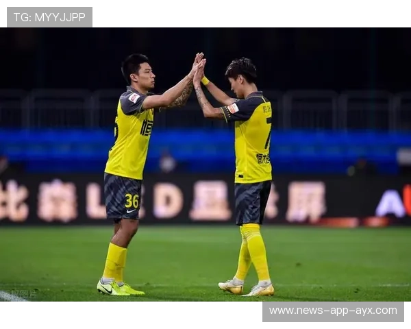 费尔南德斯直塞创造良机，助力球队攻防转换